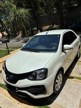 TOYOTA ETIOS 1.5 X PLUS SEDAN 16V FLEX 4P MANUAL